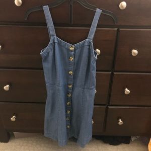 Jean dress with pockets and buttons